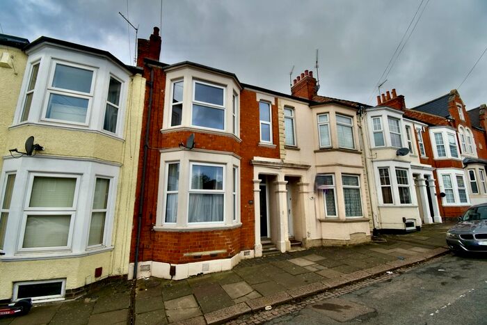 3 Bedroom Terraced House To Rent In Glasgow Street, Northampton, NN5