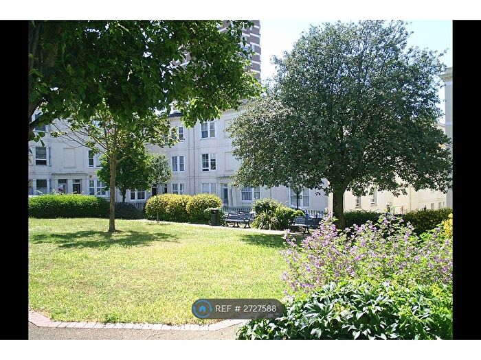 2 Bedroom Flat To Rent In Clarence Square, Brighton, BN1