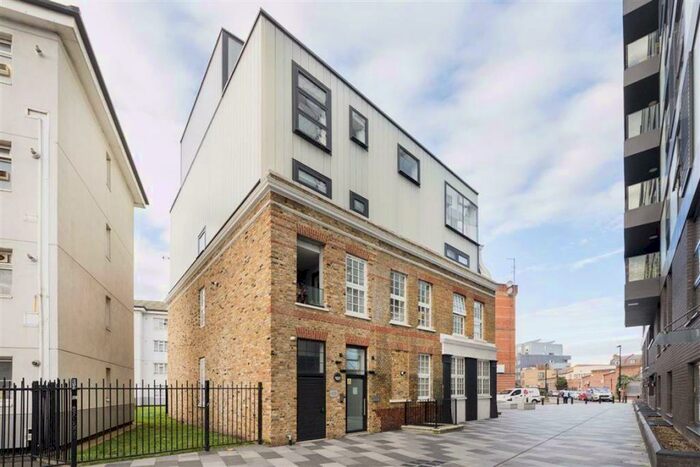 1 Bedroom Flat To Rent In Esker Place, Bethnal Green, E2