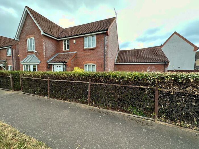 4 Bedroom House To Rent In Jenner Road, Gorleston, Great Yarmouth, NR31