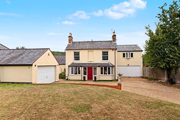 4 Bedroom Detached House For Sale In Wharf Row, Buckland Road, Buckland, Aylesbury, HP22
