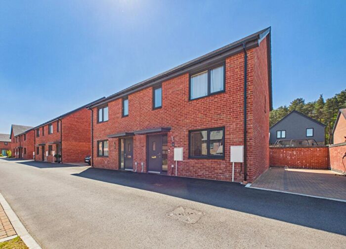 3 Bedroom Semi-Detached House For Sale In Daly Lane, Bordon, Hampshire, GU35