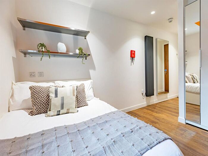 Studio To Rent In Clyde Street, Glasgow, G1