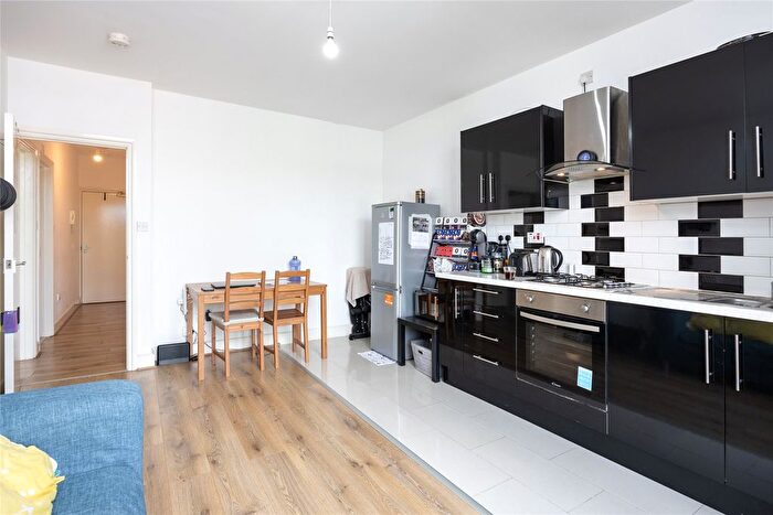1 Bedroom Flat To Rent In Caxton Road, London, SW19