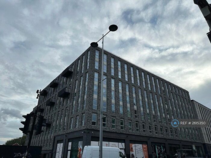 1 Bedroom Flat To Rent In Chapel Street, Salford, M3