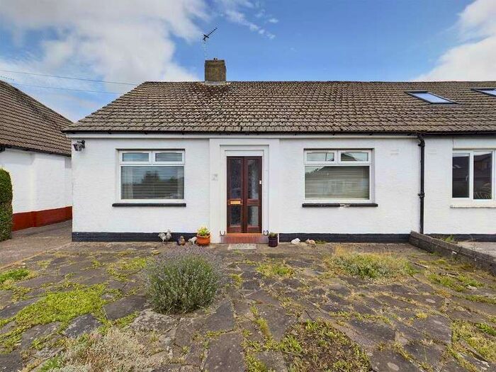 Houses for sale & to rent in CF14 6BT, Heol Y Nant, Rhiwbina Cardiff