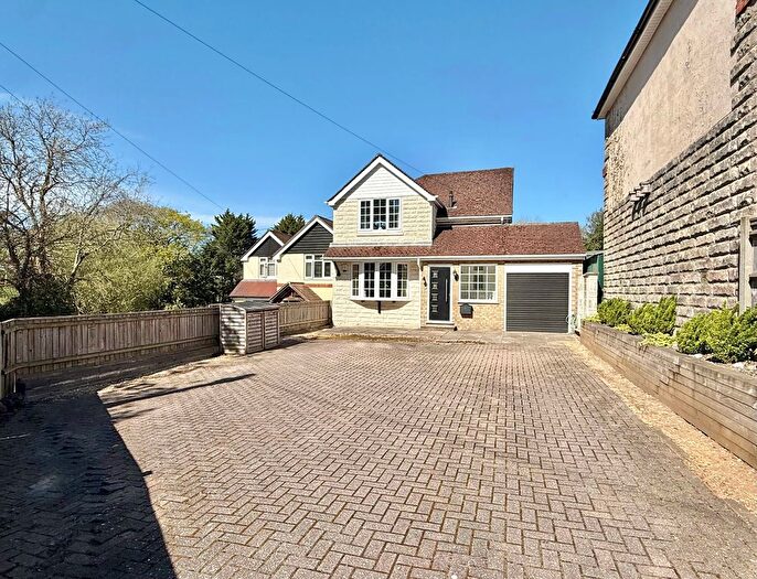 3 Bedroom Detached House For Sale In Blackfield Road, Fawley, SO45
