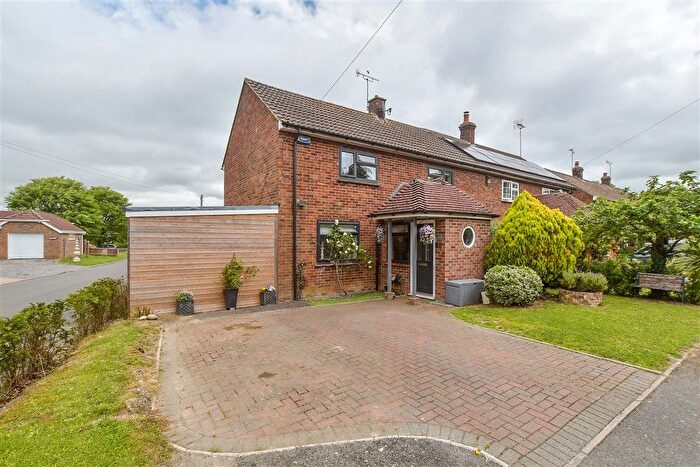 3 Bedroom Semi Detached House For Sale In Greenside, High Halden, Ashford, Kent, TN26