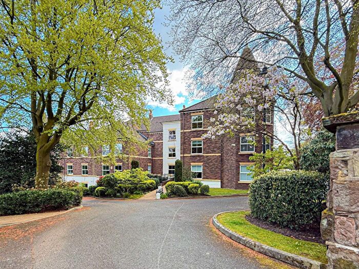 1 Bedroom Flat For Sale In Byron Court, Woolton, L25