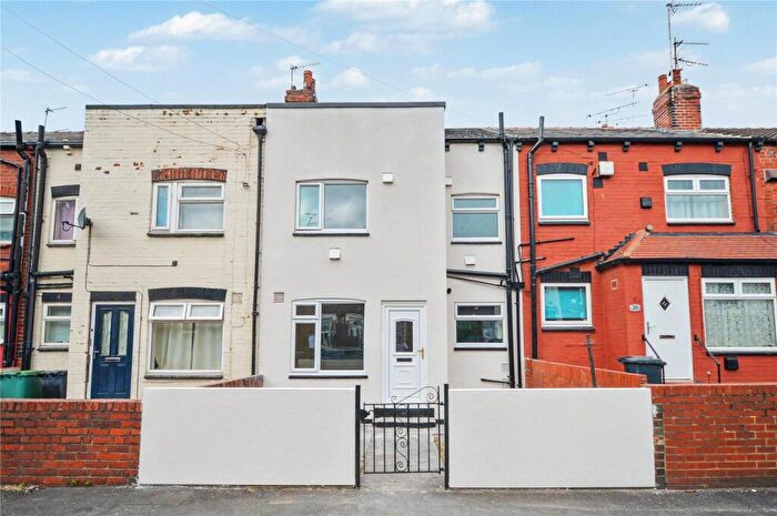 1 Bedroom Terraced House For Sale In Westbury Mount, Leeds, West Yorkshire, LS10