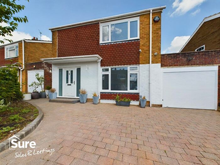 3 Bedroom Detached House To Rent In Neptune Drive, Hemel Hempstead, Hertfordshire, HP2