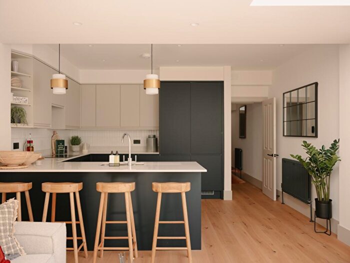 3 Bedroom Terraced House To Rent In Portland Street, London, SE17