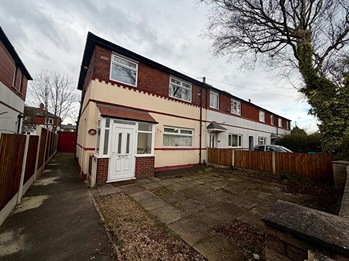 3 Bedroom End Of Terrace House To Rent In Whitchurch Road, M20