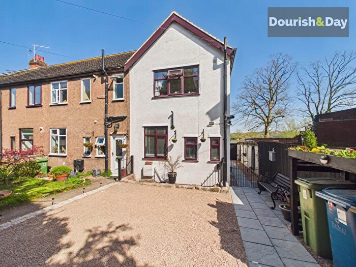 2 Bedroom Cottage For Sale In Rickerscote, Stafford, ST17