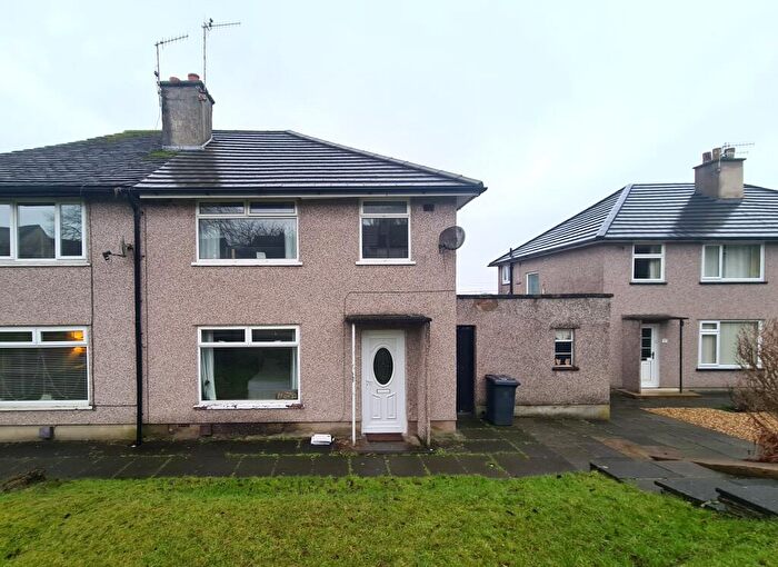 4 Bedroom Semi Detached House To Rent In Slaidburn Drive, Hala, Lancaster, LA1