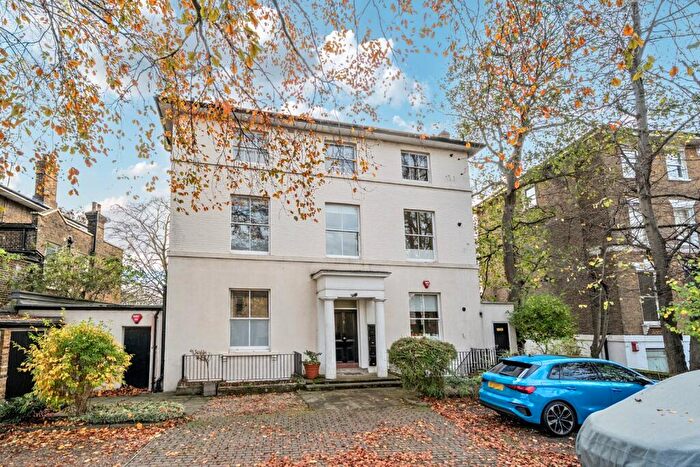 2 Bedroom Flat For Sale In Shooters Hill Road, London, SE3