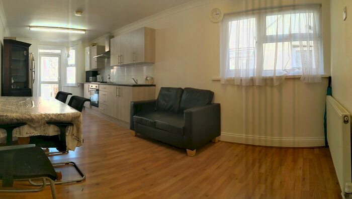 5 Bedroom Terraced House To Rent In Ashley Road, London, E7