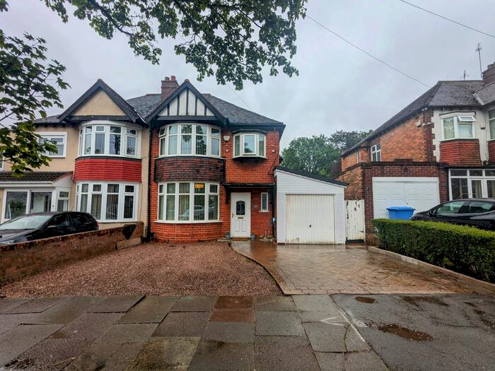 3 Bedroom Semi-Detached House To Rent In Cherry Orchard Road, Handsworth Wood, Birmingham, B20