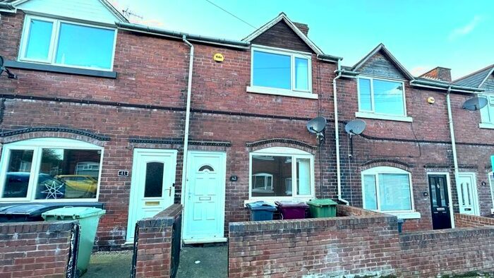 2 Bedroom Terraced House To Rent In Hunloke Road, Holmewood, Chesterfield, S42