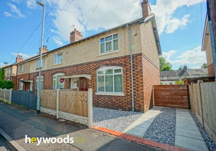 2 Bedroom End Of Terrace House To Rent In Stanier Street, Newcastle-Under-Lyme, ST5