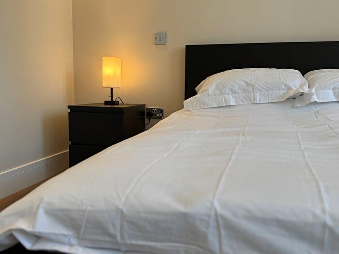 1 Bedroom Flat To Rent In Canon Street, Taunton, TA1