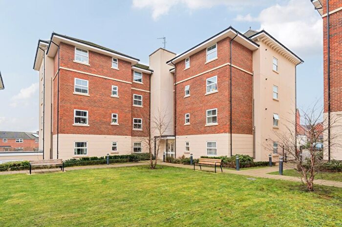 1 Bedroom Apartment For Sale In Sopwith Drive, Farnborough, GU14