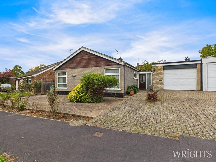4 Bedroom Detached Bungalow For Sale In The Ryde, Hatfield, AL9