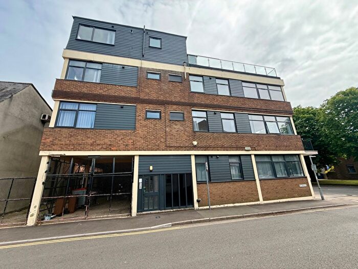 2 Bedroom Flat To Rent In West Street, Dunstable, LU6