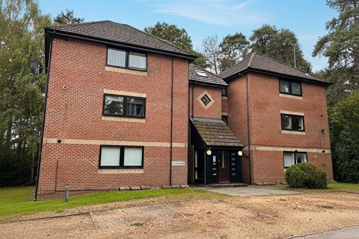 1 Bedroom Flat To Rent In Foxheath, Wayland Close, Bracknell, Berkshire, RG12