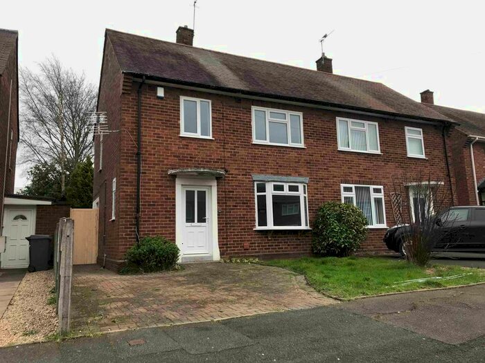 3 Bedroom Semi-Detached House To Rent In Egerton Road, Bushbury, Wolverhampton, WV10