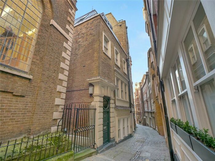 2 Bedroom Flat To Rent In Lovat Lane, City Of London, EC3R