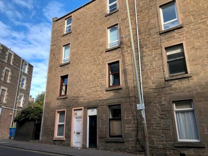 Studio To Rent In Blackness Road, DD1