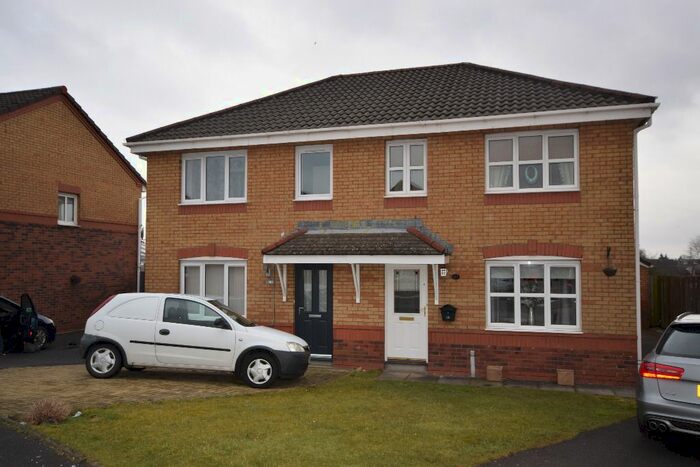 3 Bedroom Semi-Detached House To Rent In Kersehill Crescent, Falkirk, Falkirk, FK2