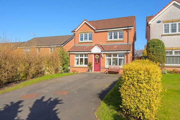 4 Bedroom Detached House For Sale In Wallace Brae Gardens, Reddingmuirhead, FK2