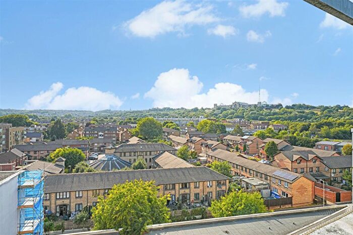 1 Bedroom Flat For Sale In Hudson Apartments, New River Village, Hornsey, N8