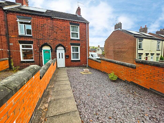 2 Bedroom End Of Terrace House For Sale In West Terrace, Stoke-On-Trent, ST6