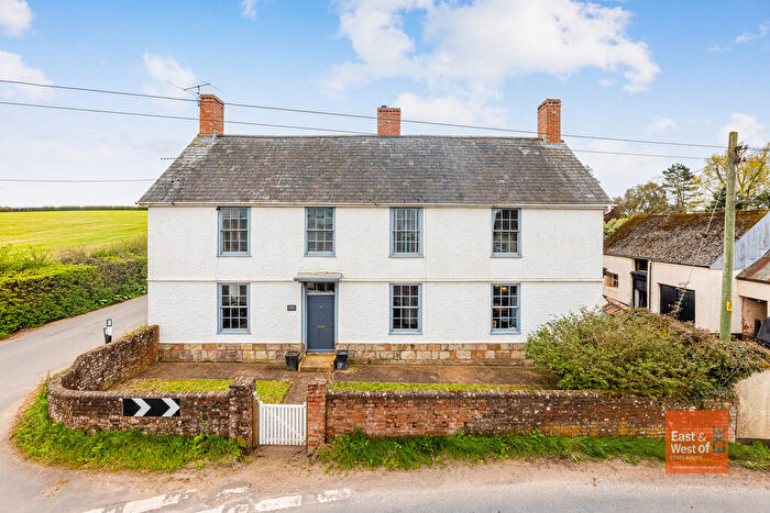 7 Bedroom Farm House For Sale In Woodbury, EX5