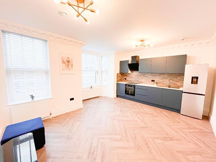 1 Bedroom Flat For Sale In Scrubs Lane, Kensal Green, London, NW10