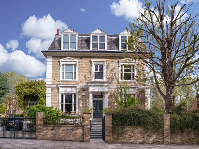 4 Bedroom Detached House For Sale In Fairfax Road, South Hampstead, NW6