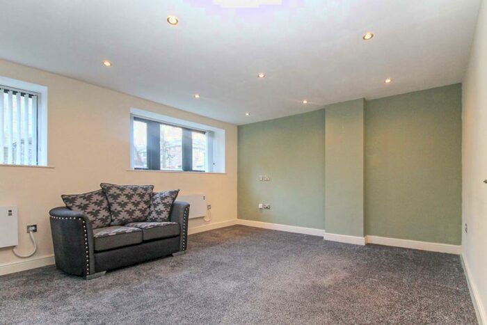 2 Bedroom Apartment To Rent In Richardshaw Lane, Pudsey, LS28