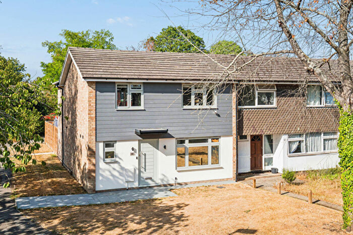 3 Bedroom House For Sale In Langtons Meadow, Farnham Common, SL2
