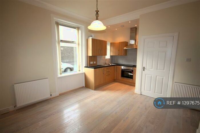 1 Bedroom Flat To Rent In Mccalls Avenue, Ayr, KA8