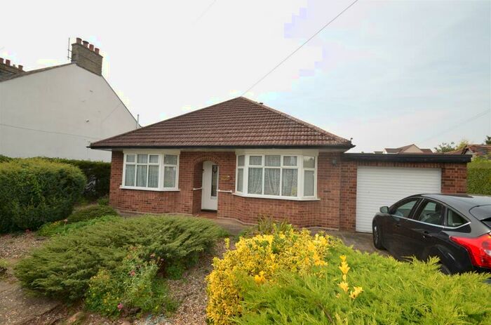 2 Bedroom Detached Bungalow For Sale In Hitchin Lane, Clifton, SG17