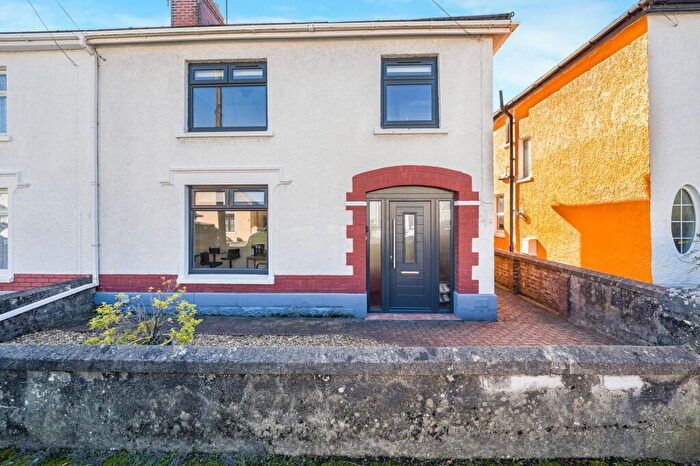3 Bedroom Semi-Detached House For Sale In St. Marie Street, Bridgend, CF31