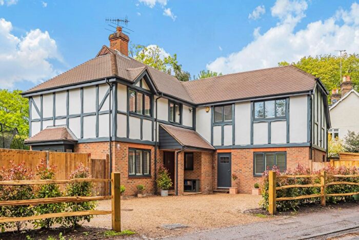 5 Bedroom Detached House To Rent In Littleheath Lane, Cobham, KT11