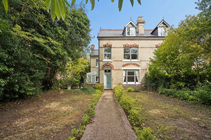 4 Bedroom Semi-Detached House For Sale In High Street, Rickmansworth, Herts, WD3
