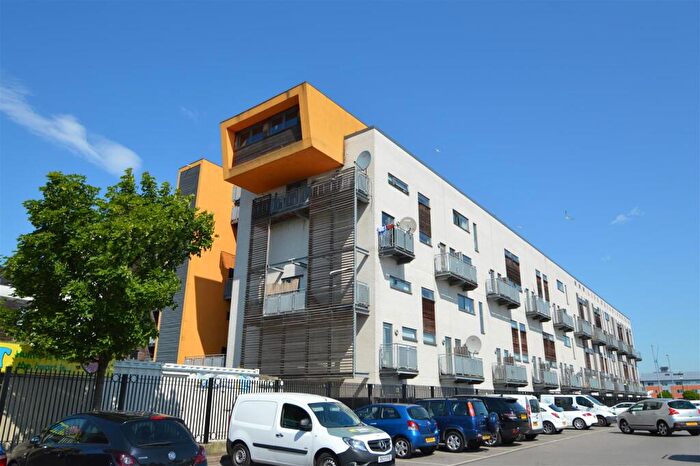 3 Bedroom Maisonette To Rent In Life Building, Greenheys Lane West, Hulme, Manchester, M15