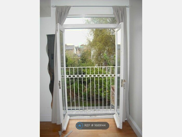 Studio To Rent In Kenyon Street, London, SW6