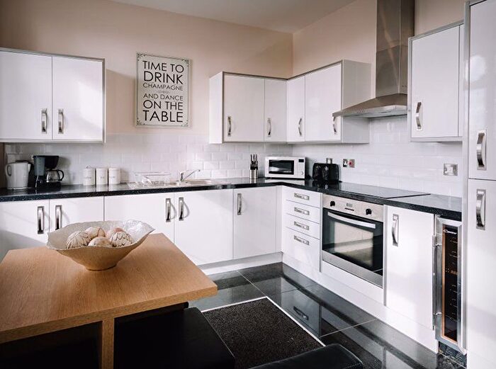 Block Of Flats To Rent In Castle Street, Kingston Upon Hull, HU1