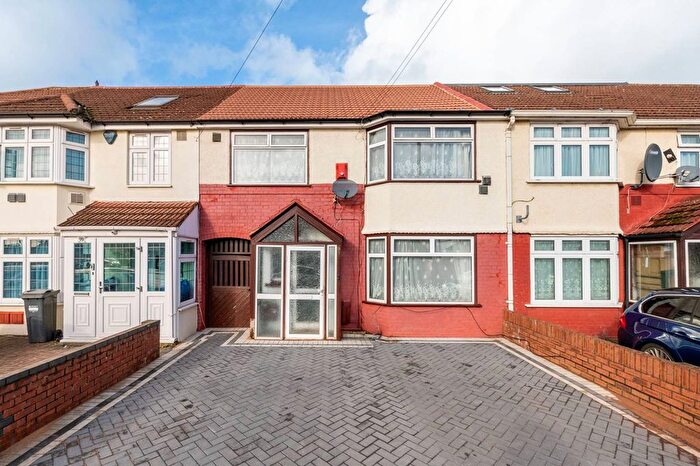 4 Bedroom Terraced House To Rent In Mornington Crescent, Cranford, Hounslow, TW5